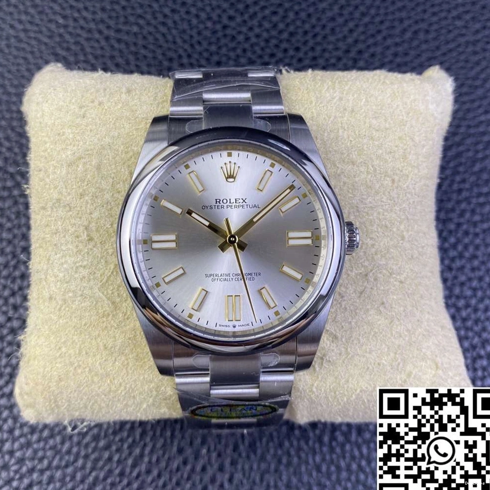 Rolex Clean Oyster Dial Factory Silver 41MM M124300-0001 Perpetual 0409